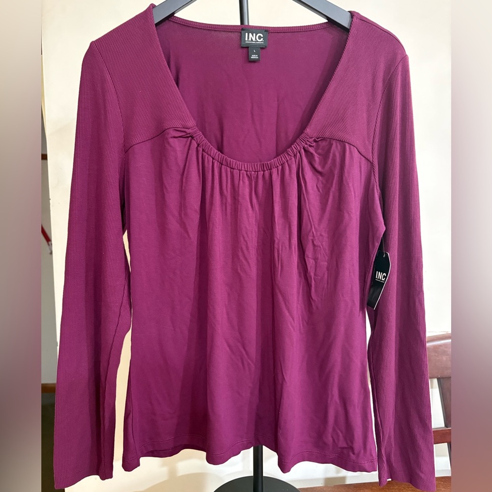 NWT INC International Concepts Ruched Scoop Neck Top with ribbed sleeve Size L